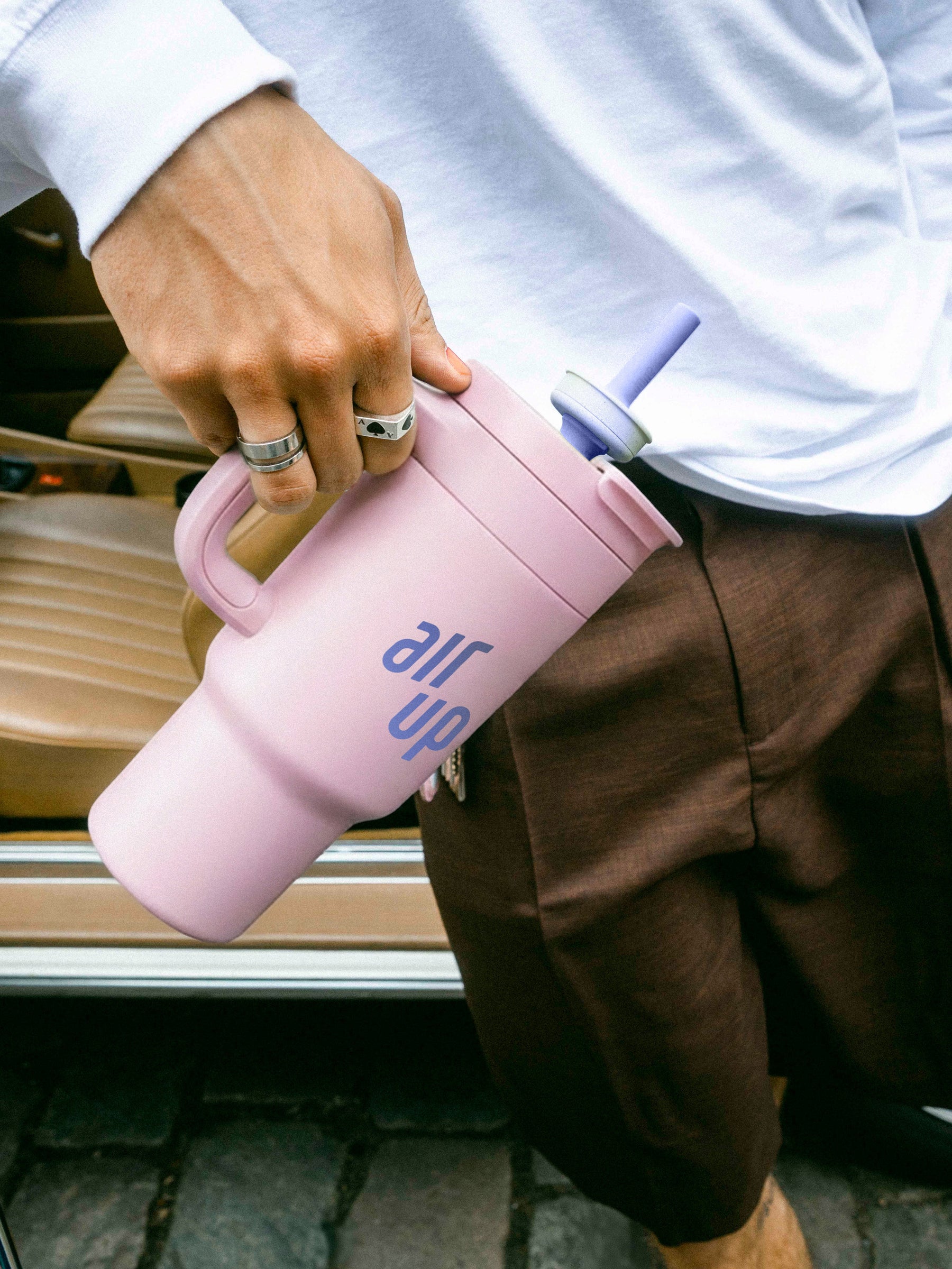 air up® Tumbler mit Griff - Pink Indigo 890 ml